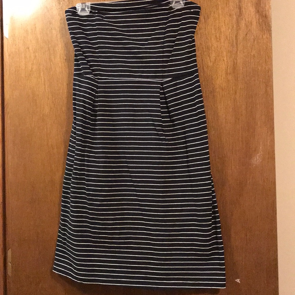 Black and white striped strapless Old Navy dress